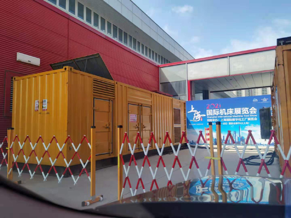 科尔沁右翼前发电车出租-发电机无电压或电压太低怎么办？